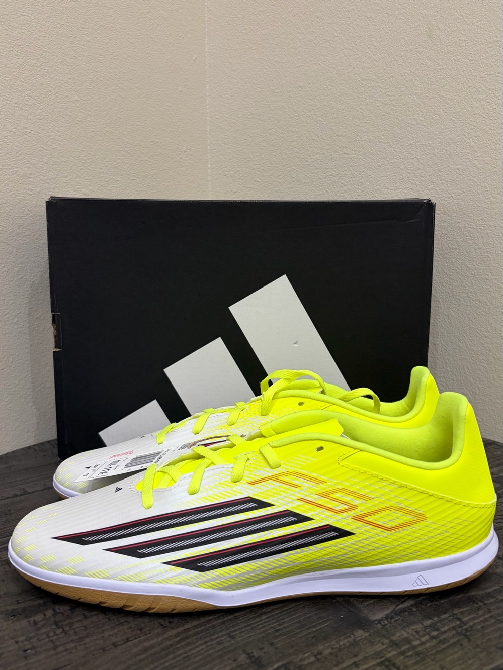 🚨NEW Adidas Men Indoor Soccer Shoes 🚨